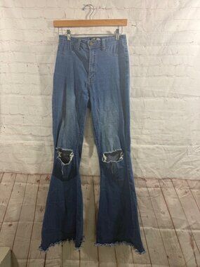 JC & JQ Jeans Distressed High Waisted Bell Bottom Raw Hem Juniors Size Medium